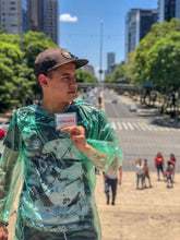 Cargar imagen en el visor de la galería, Impermables desechables Raincard que caben en tu cartera